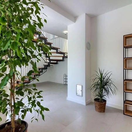 Flavia With Private Pool, Close To The Beach Villa Medulin